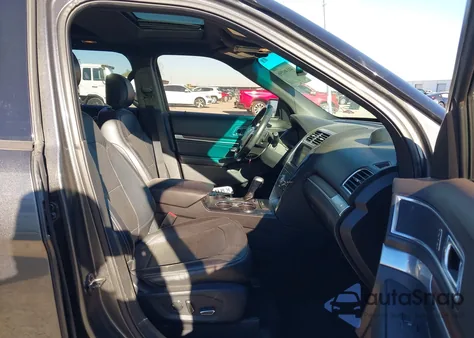 2016 Ford Explorer Limited z USA, uszkodzony, nr VIN 1FM5K7F82GGD15417